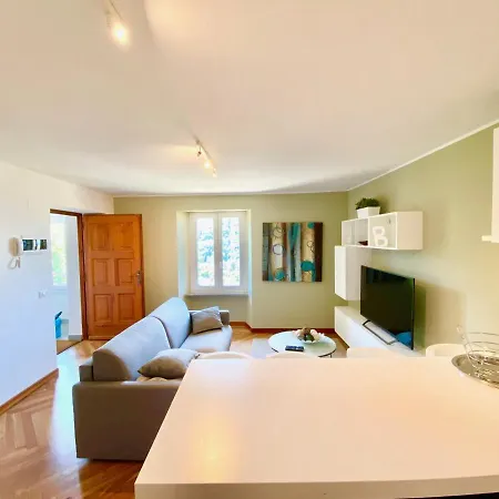 Διαμέρισμα Tower 44 Luino