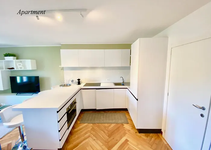 아파트 Tower 44 *