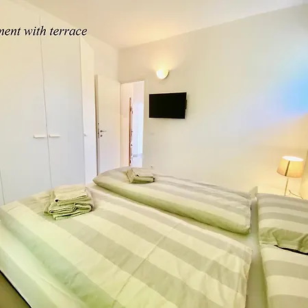 Tower 44 Apartman Luino